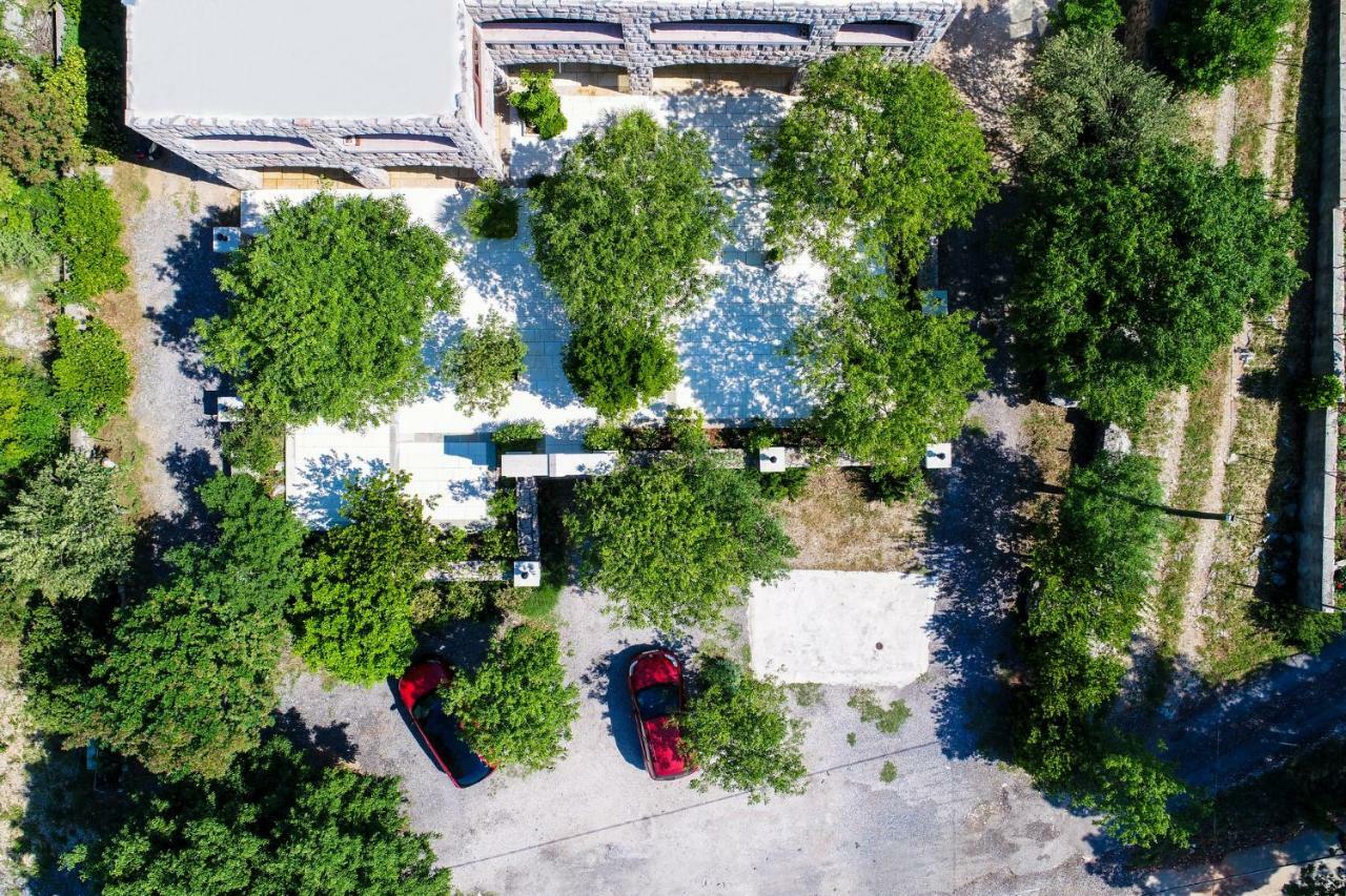 Apartmani I Sobe Dinko Starigrad Paklenica Exterior foto